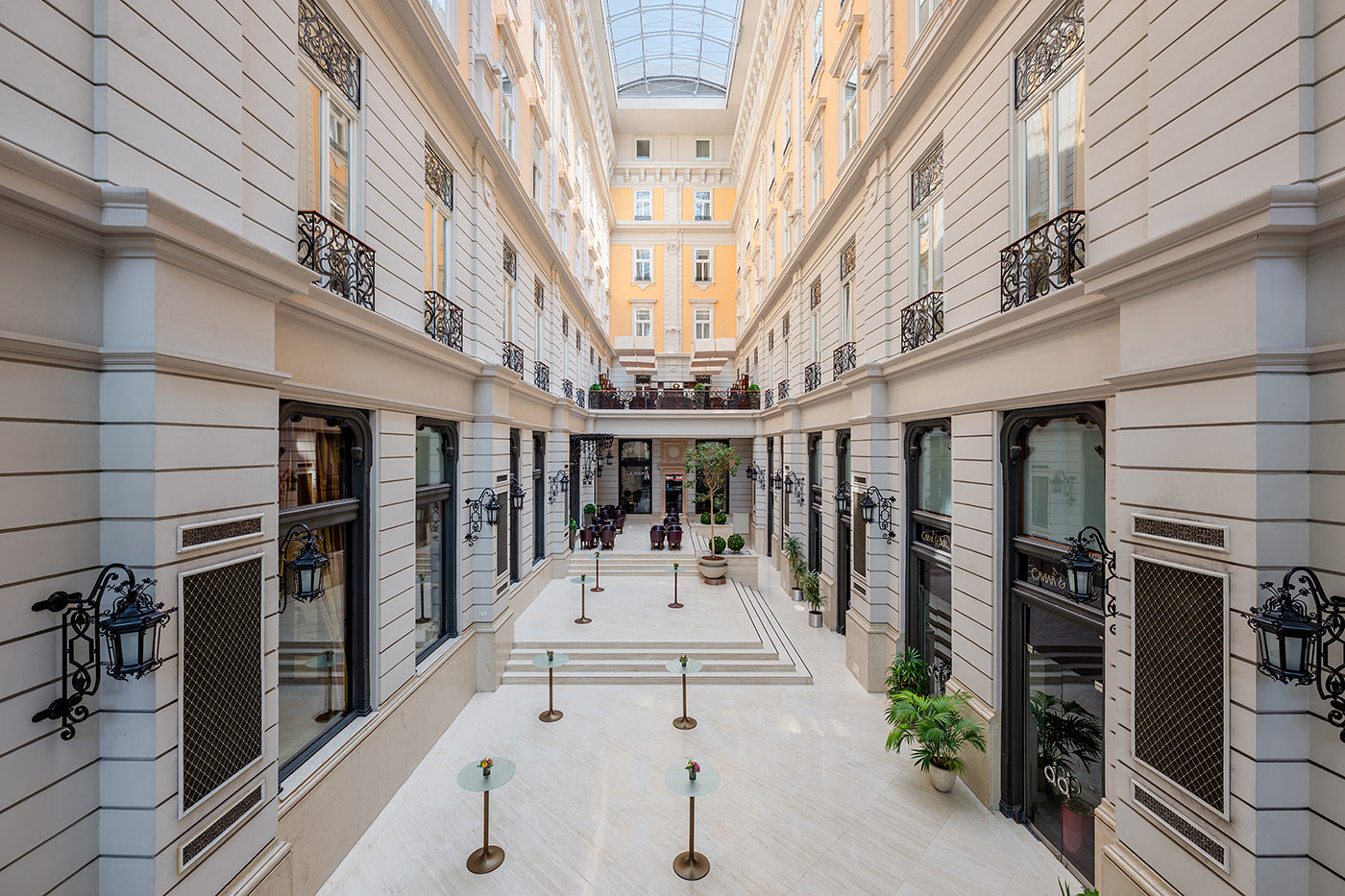 Corinthia Grand Hotel Royal #8446