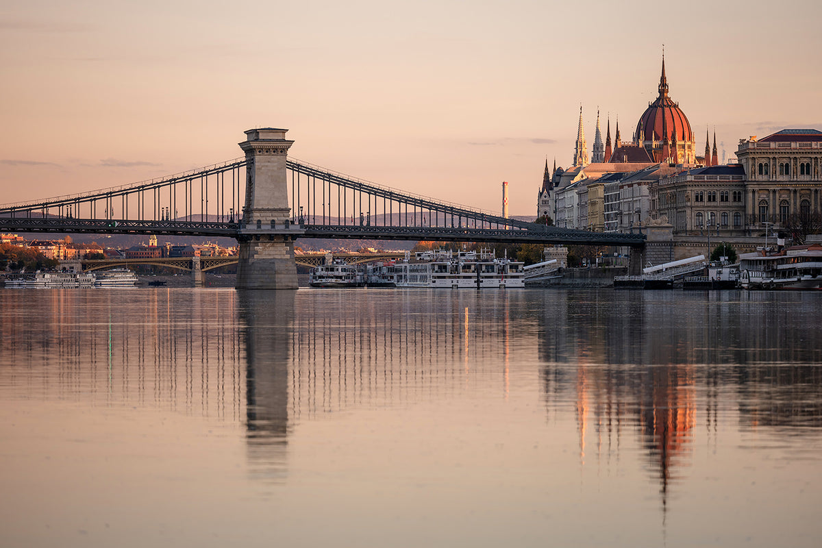 The Chain Bridge and the Parliament from the Danube Bank #8483