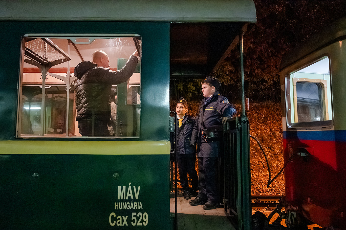 Guides on the Children's Railway #8976