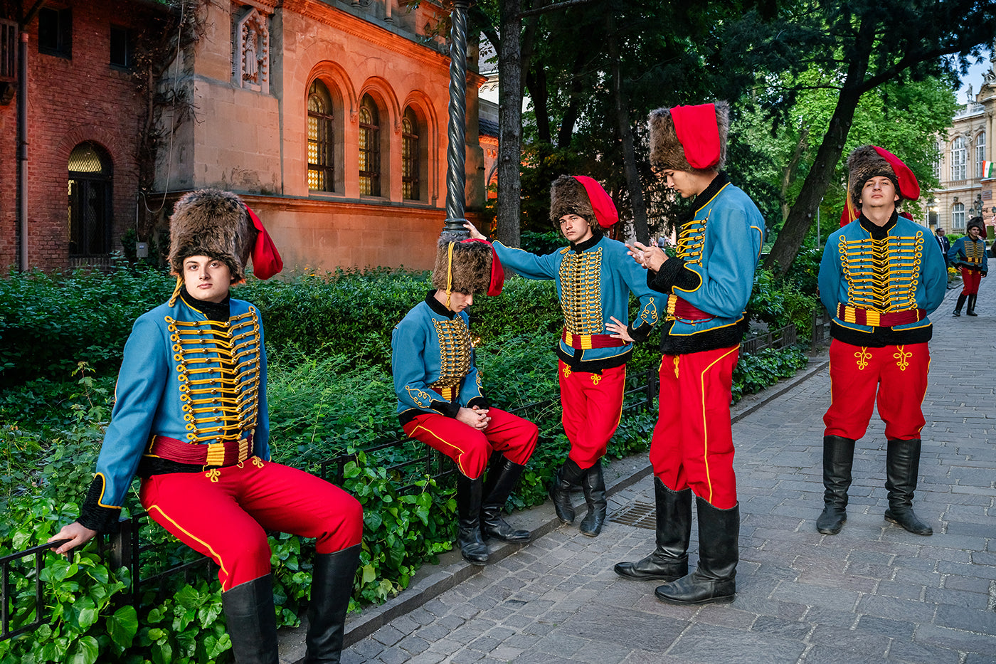 Huszárok a Vajdahunyad Várában #9008