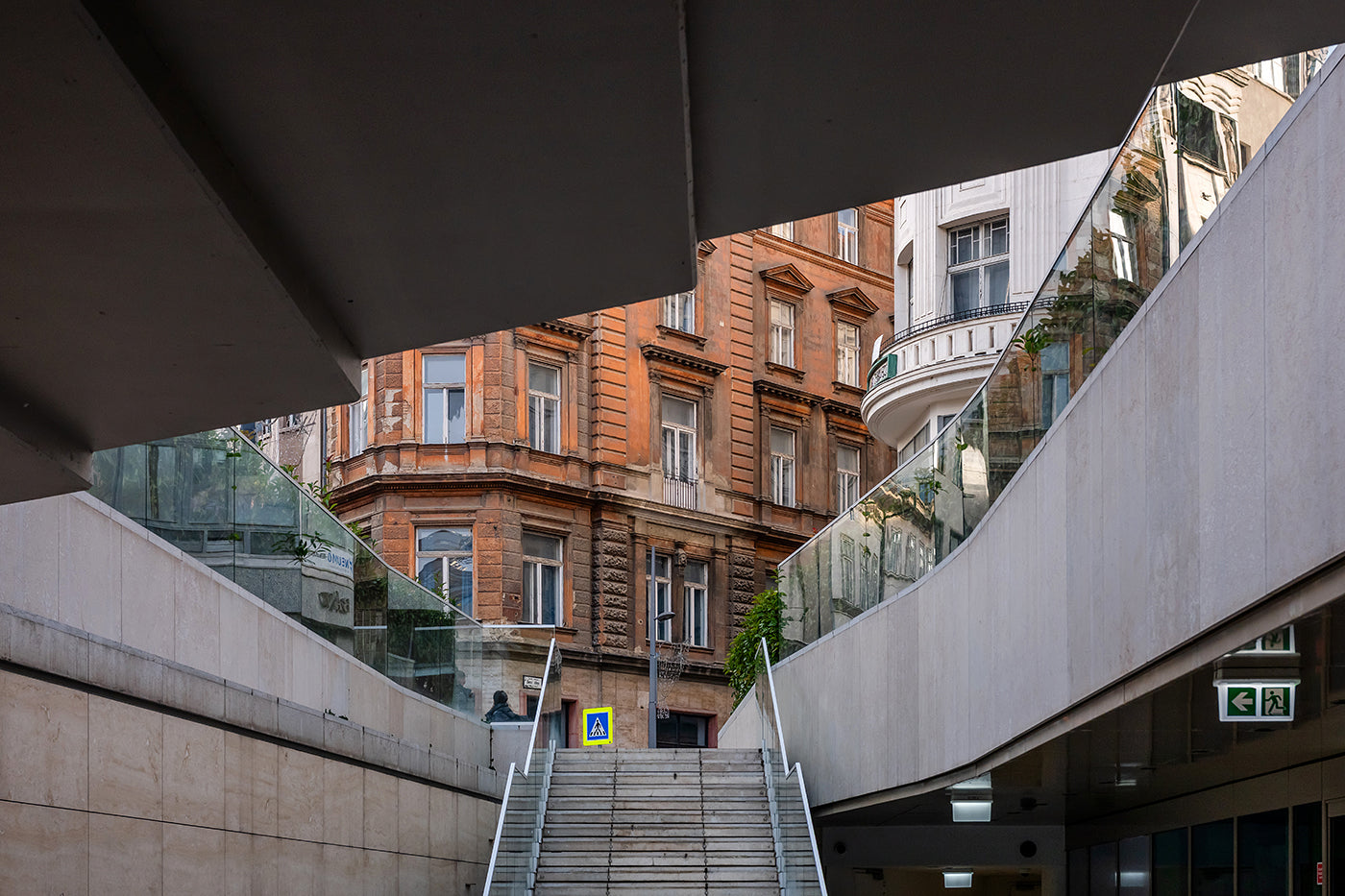Szervita tér #9073