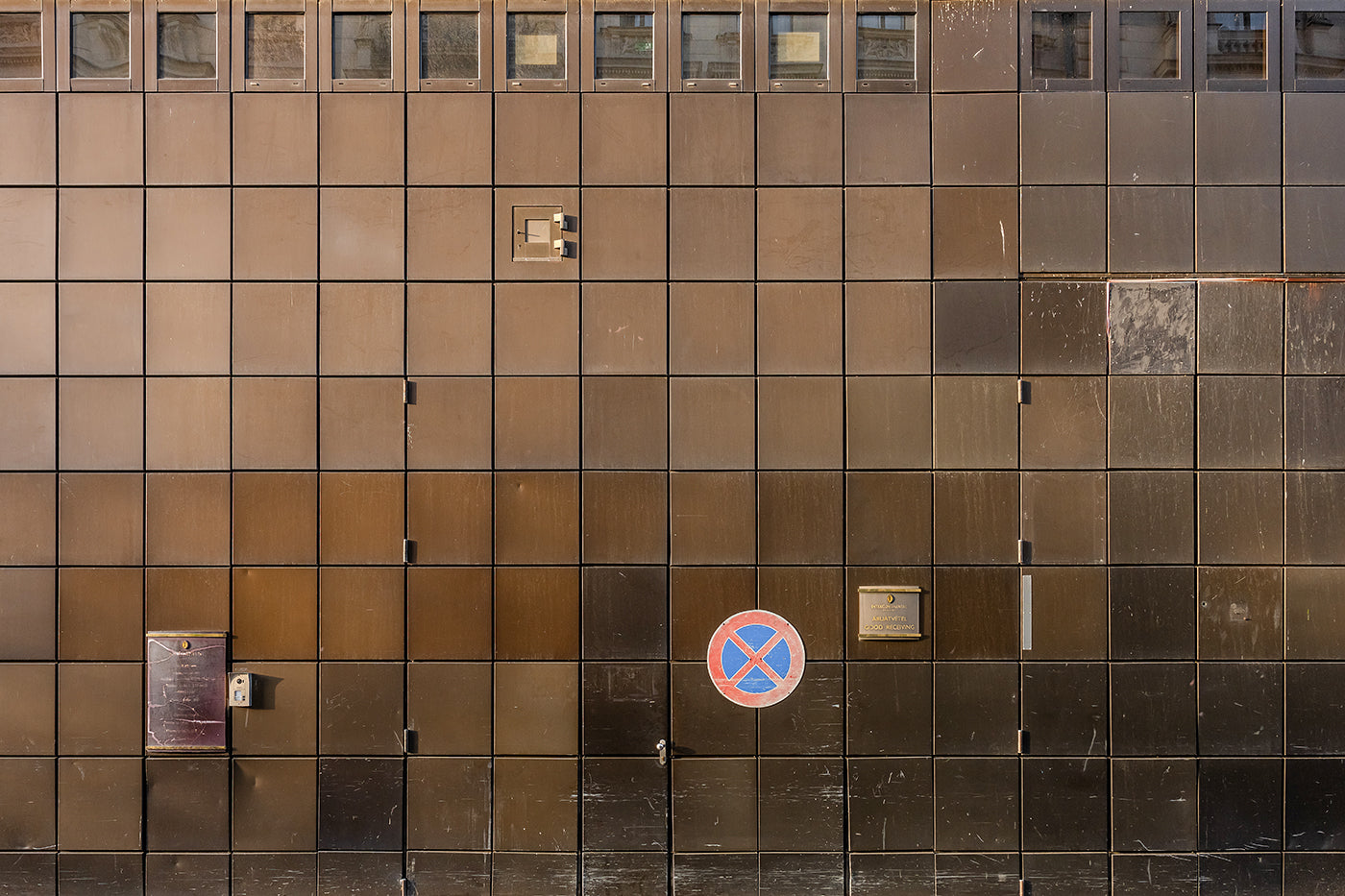 InterContinental side gate #9086