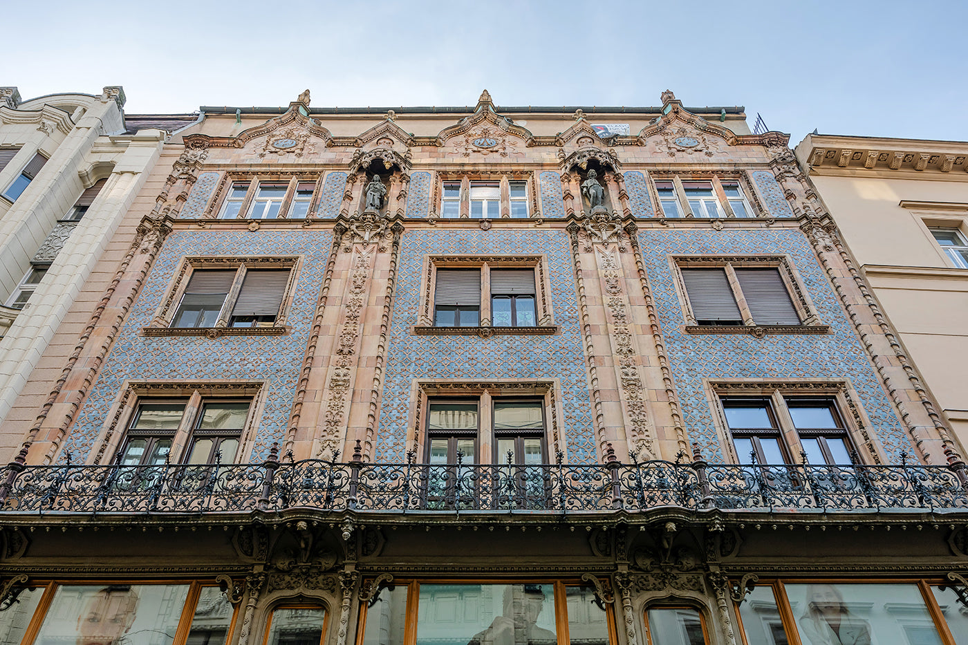 Thonet House on Vaci Street #9102