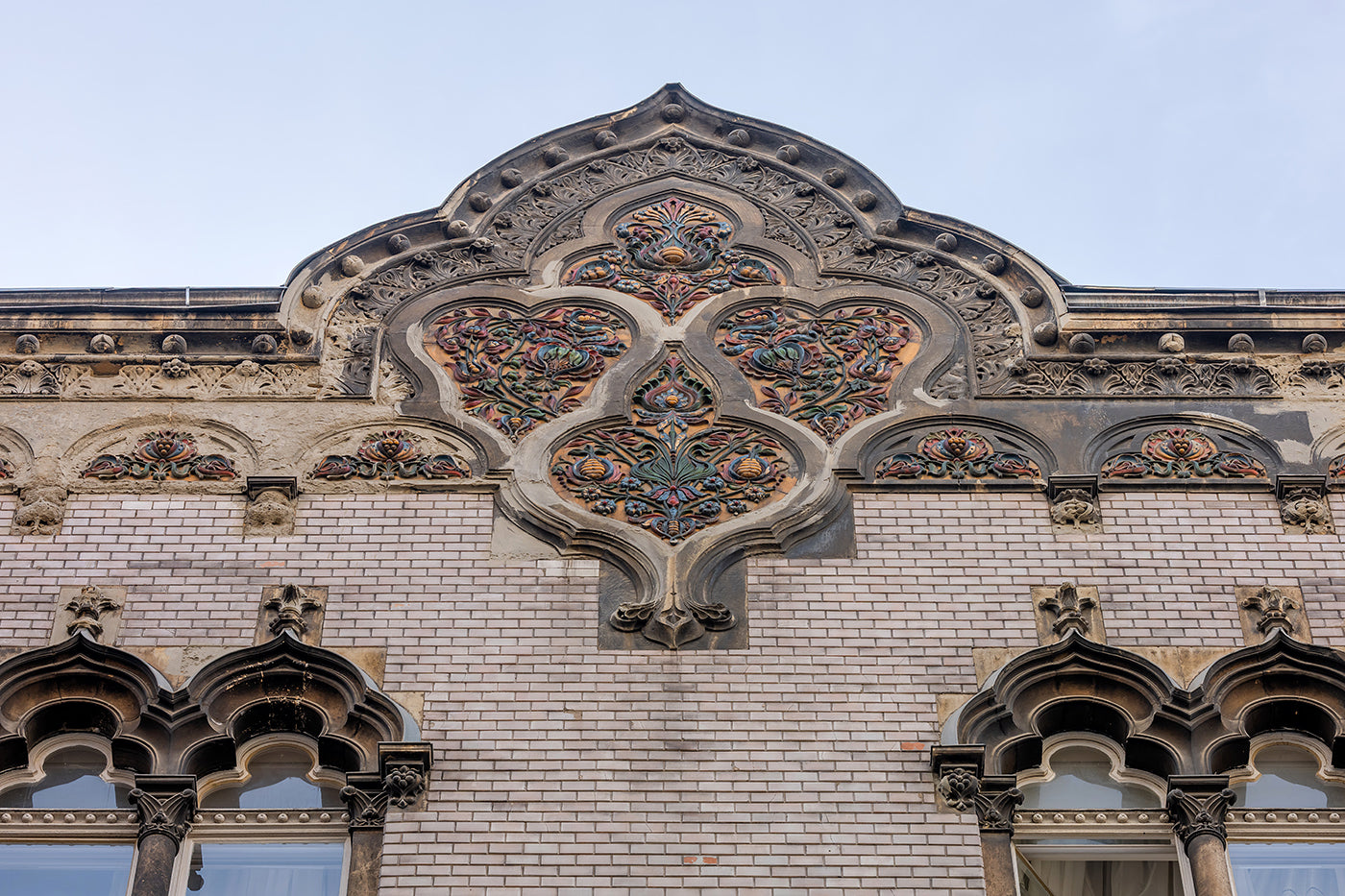 Facade of Váci Street 15 #9111