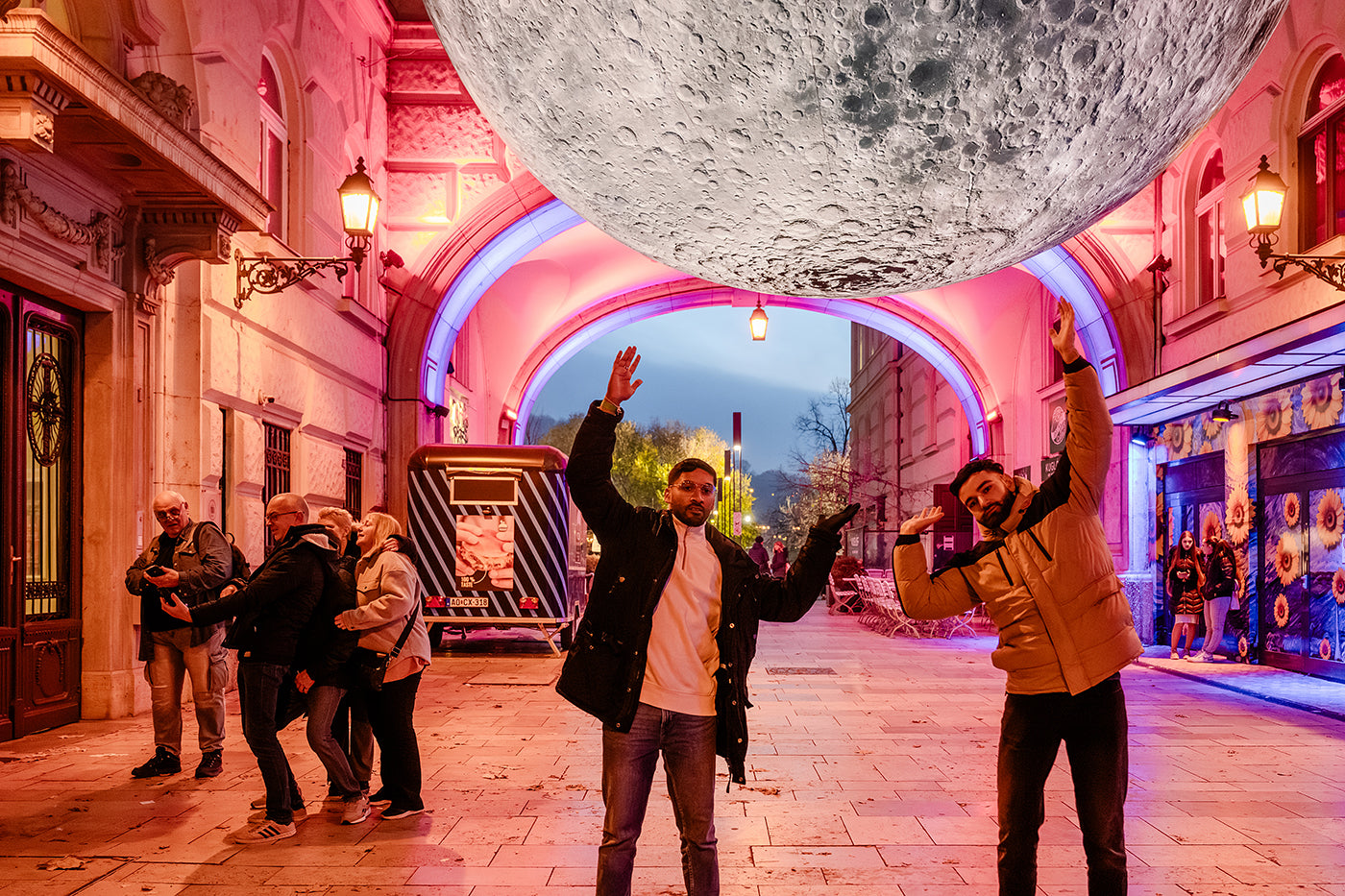 Moon installation during Piarist #9146
